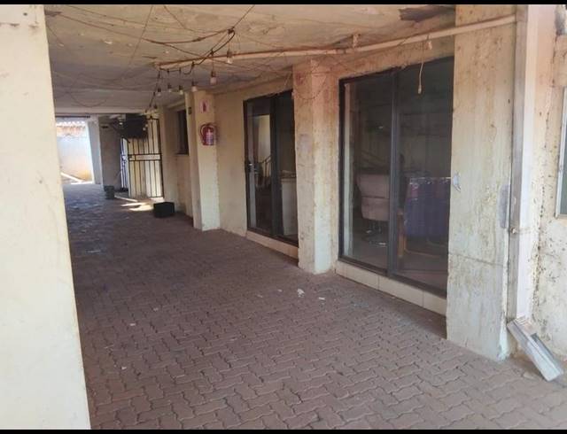 BUSINESS FOR SALE IN VOSLOORUS